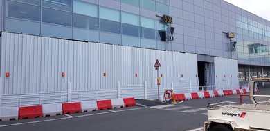 Attridge Scaffolding - Construction Scaffolding - Birmingham Airport enclosure